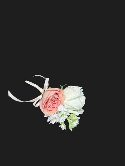 Soft Blush | Boutonnière